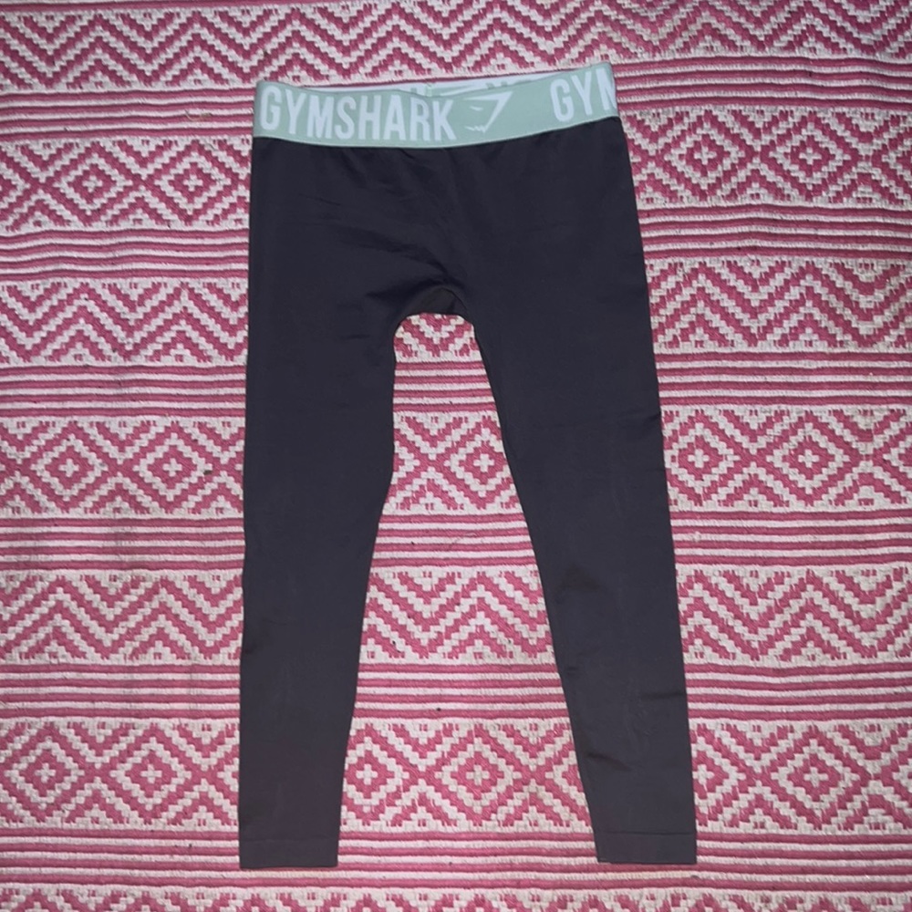 Women element capri gymshark leggings